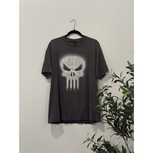 Vintage Y2K 2004 Marvel Comics The Punisher Skull T-Shirt L-XL Perfectly Faded